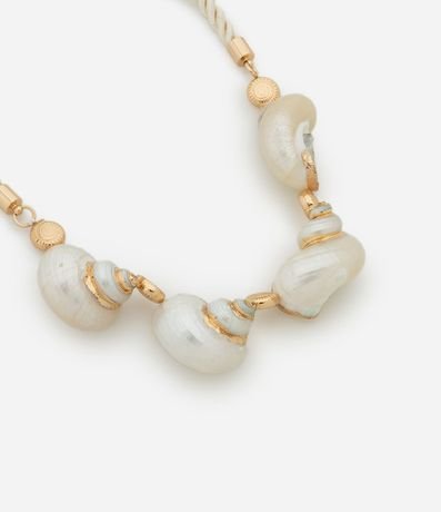 Collar Maxi en Cordón con Colgantes de Caracola 3