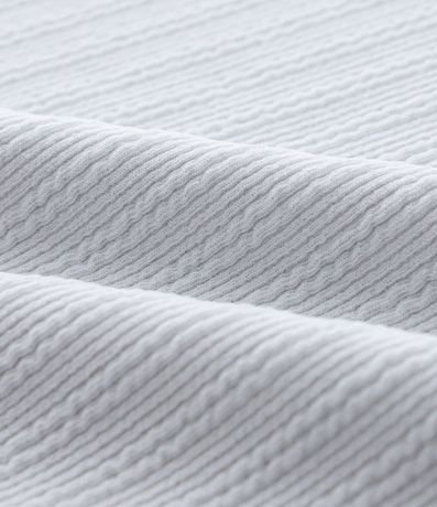 Remera Slim con Textura Vertical 10