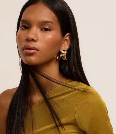 Aro en Metal de Formato Orgánico