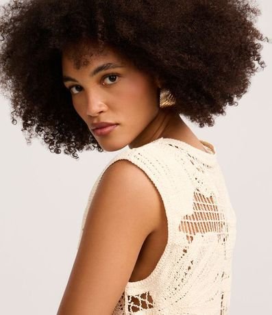 Blusa en Punto con Ponto Cutout y Bordado Floral 6