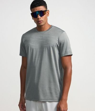 Remera Deportiva en Jaqquard con Tecnologia Dry y Estampa Abstracta