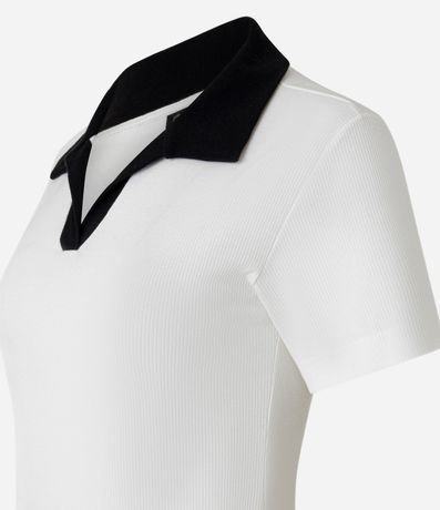 Blusa Acanalada en Rib con Cuello Polo Contrastante 6