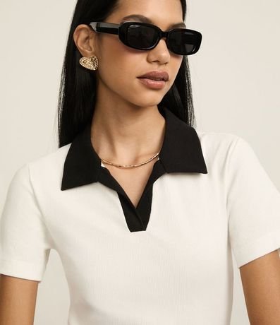 Blusa Acanalada en Rib con Cuello Polo Contrastante 4