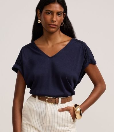 Blusa en Flamê con Entremeio en la Manga Dobrada