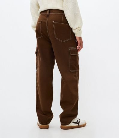 Pantalón Baggy en Sarga con Pespuntes Contrastantes 3