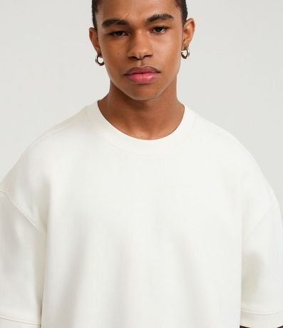 Remera Oversize en Algodón con Sisa Deslocada 4