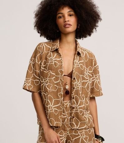 Camisa Texturizada en Encaje con Cuerdas Aplicadas