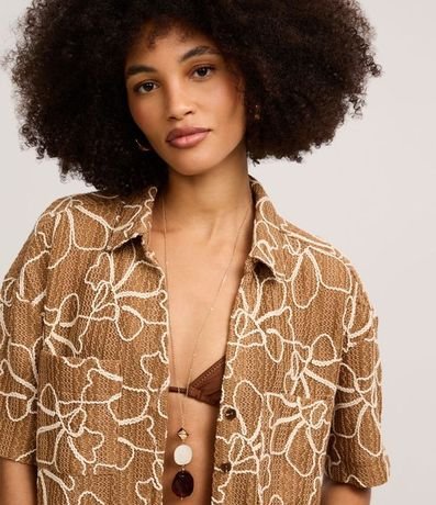 Camisa Texturizada en Encaje con Cuerdas Aplicadas 3