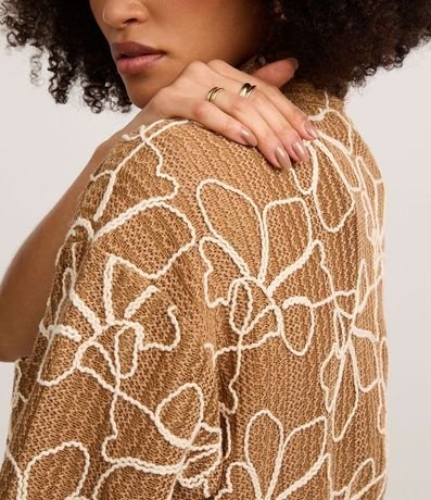 Camisa Texturizada en Encaje con Cuerdas Aplicadas 5