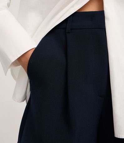 Short Sastre Cintura Alta con Pliegues y Solapa 4