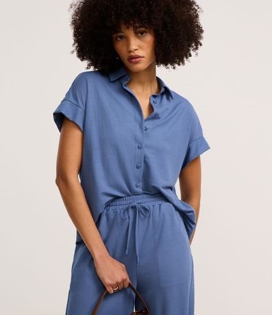 Camisa Texturizada en Orly con Recorte en la Manga 1