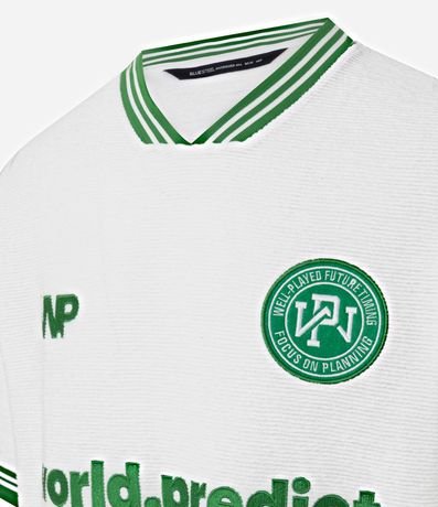 Remera Oversized Deportiva Texturizado con Patch y Bordados 8