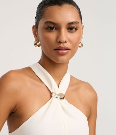 Blusa en Crepé con Adornos y Fruncido en el Cuello Halter 3