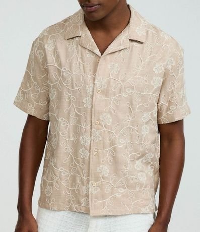 Camisa Regular  Manga Corta con Bordado Floral 4