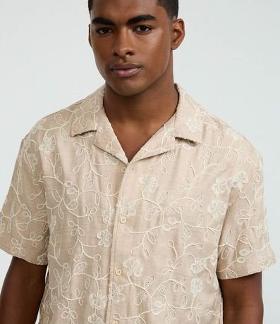 Camisa Regular  Manga Corta con Bordado Floral 5