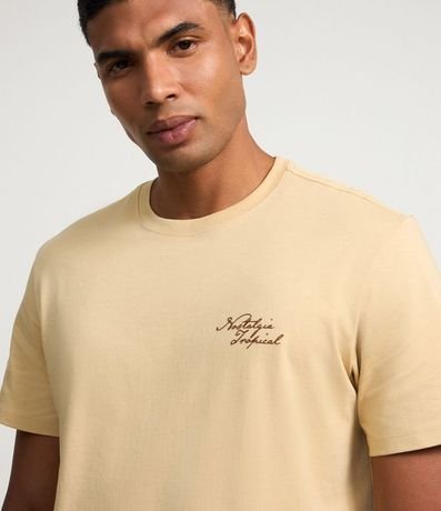 Remera Comfort en Algodón con Estampa Lettering Nostalgia Tropical 5