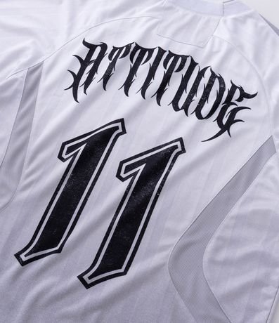 Remera Boxy Manga Larga con Estampa Lettering Attitude 7
