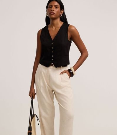 Pantalón Carrot Cintura Alta en Viscolino con Cinturón de PU 2