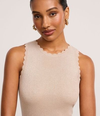 Blusa en Punto con Hilos Metalizados y Relevos en el Cuello 3