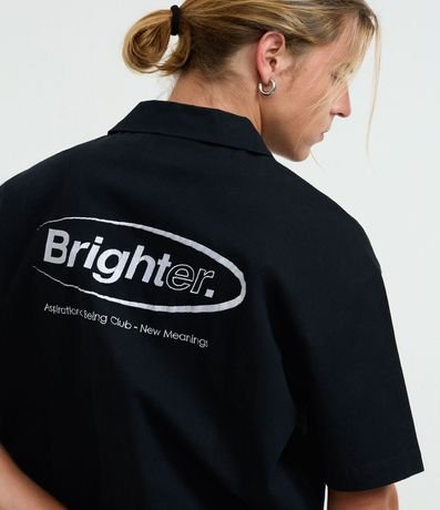 Camisa Boxy en Algodón Texturizado con Estampa Bordado Frente y Espalda 4