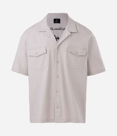 Camisa Boxy en Algodón Texturizado y Estampa Lettering Bordado