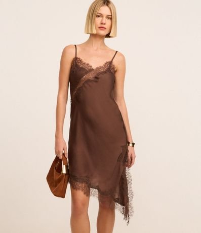 Vestido Corto Asimétrico en Satén con Encaje en el Busto