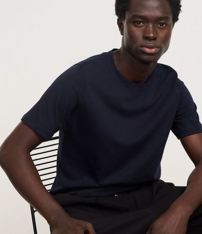 Remera Slim Básica en Algodón Manga Corta