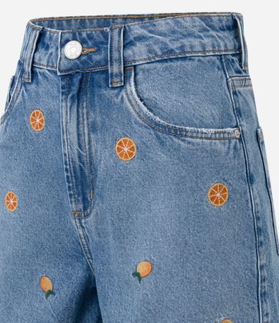 Short Mom en Jeans con Bordados de Cerezas 2