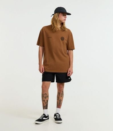 Bermuda Tecnológica Lisa con Bajo Redondeado