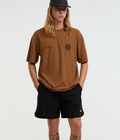 Bermuda Tecnológica Lisa con Bajo Redondeado 4