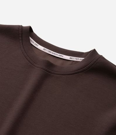 Remera Deportiva en Tecnologia Dry con Lettering 8