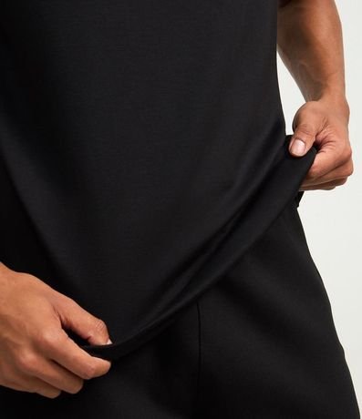 Remera Deportiva en Tecnologia Dry con Lettering 3