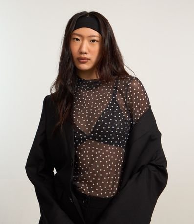 Blusa en Tule con Cuello Alto y Estampa de Lunares
