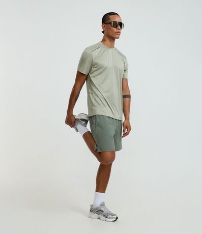 Bermuda Tecnológica con Estampa Reflectiva Lateral 5