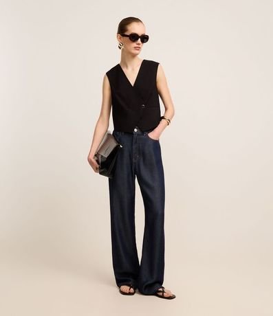 Chaleco Alfaiatado en Viscosa con Escote V Traspasado 2