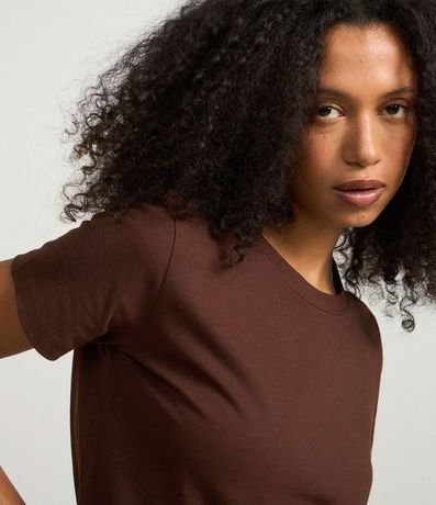 Blusa Alargada Básica en Algodón con Cuello Redondo y Manga Corta 4