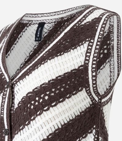 Chaleco Regular en Punto con Rayas Diagonales y Puntos Abertos 7