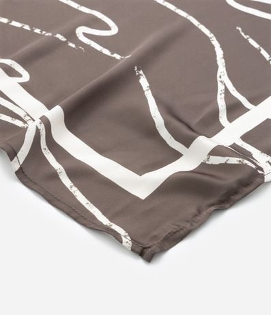 Pañuelo Cuadrado en Satén con Estampa Trazos 4