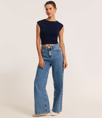 Blusa Corta en Punto con Hombro Caído 2