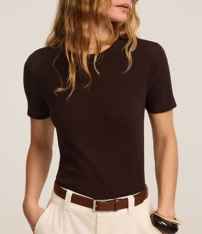Blusa Básica Ajustada en Rib con Cuello Redondo 4