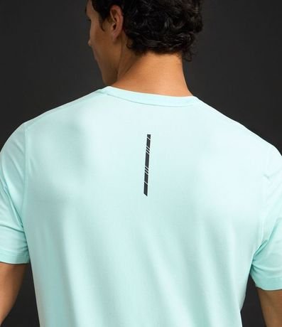 Remera Deportiva con Etiqueta na Barra y Manga corta 3