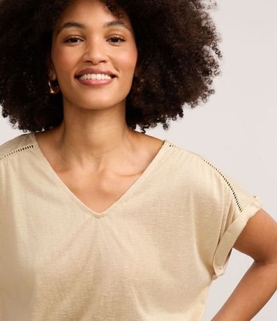 Blusa en Flamê con Entremeio en la Manga Dobrada