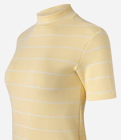 Blusa en Rib con Cuello Mediano y Estampa Rayada 7