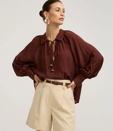 Blusa Texturizada en Viscosa con Manga Abullonada y Lazo