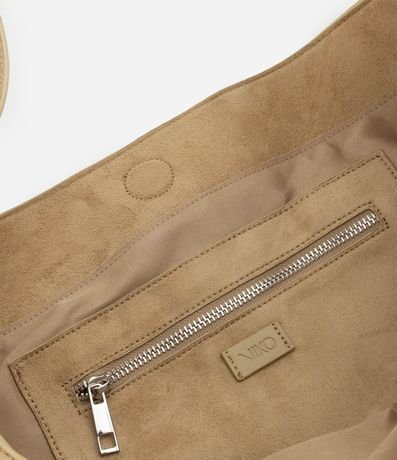 Bolsa Tote en Gamuza con Bolsillo Interno 6