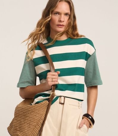 Remera T-Shirt Rayada en Algodón con Costura Aparente