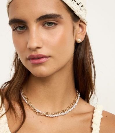 Conjunto de Collar Perla Trenzada con Cadena y Caravana de Caracola en Metal