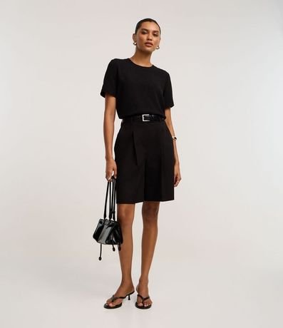 Blusa con Aberturas y Detalles de Pespuntes 2