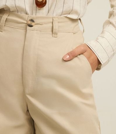 Bermuda Sastrería Cintura Mediana en Sarga con Bolsillos 4