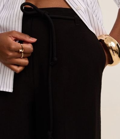 Pantalón Pantacourt con Corte Sastre y Lazo 4